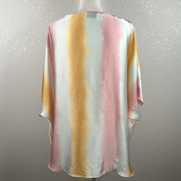Adrienne Pastel Striped Casual High Low Short Sleeve Satin V-Neck Top Size Small - Picture 3 of 5